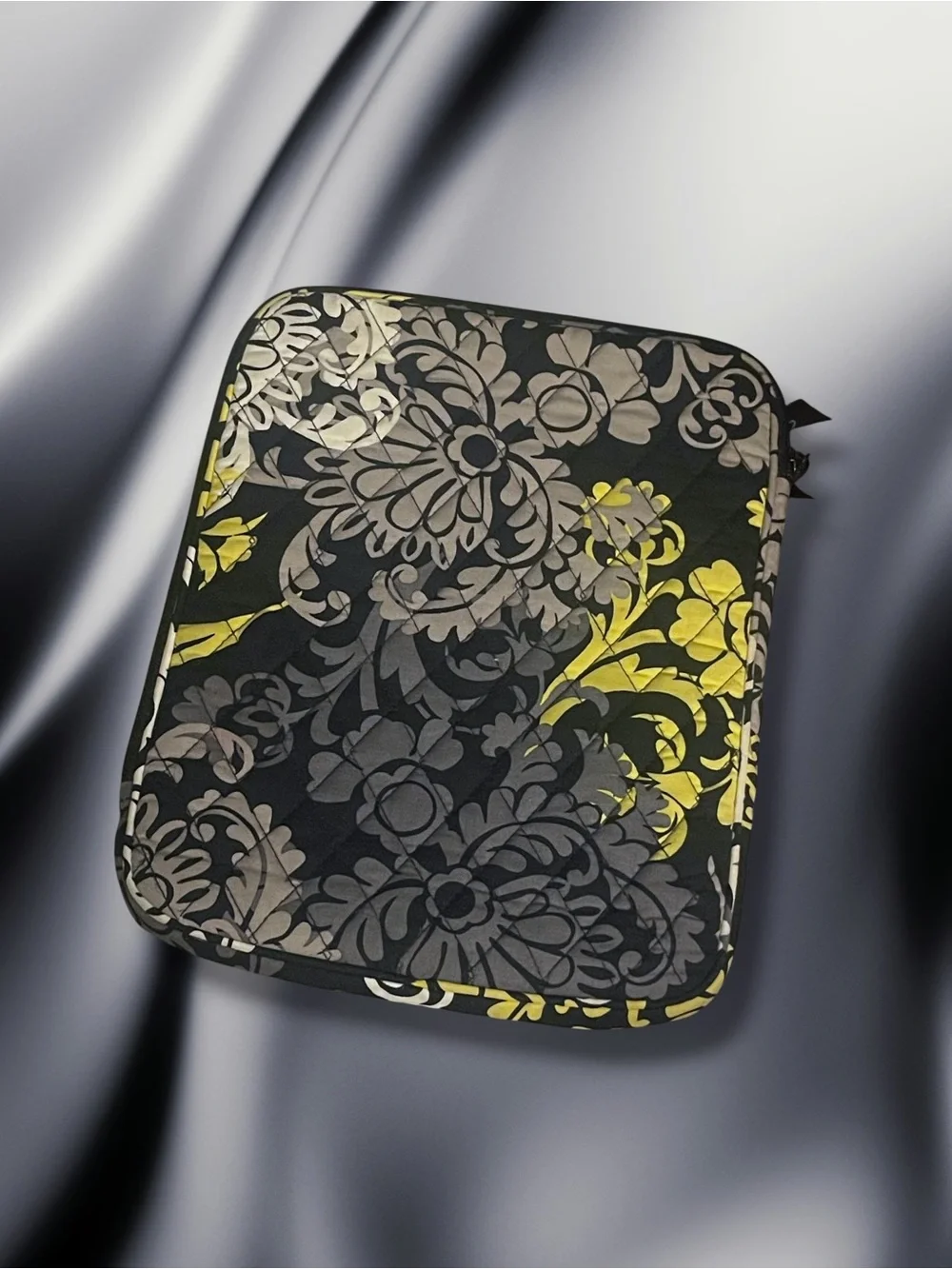 Vera Bradley Quilted Tablet Sleeve Case Baroque Retired Print
